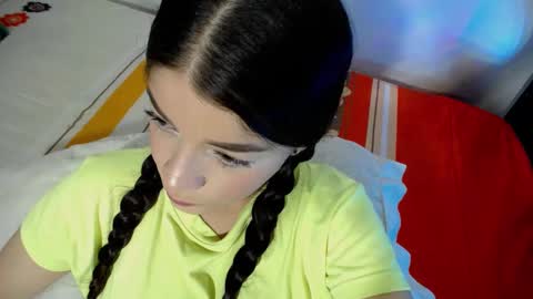 Snapshot of sweett_ale_ chatting on 03.08.25 Al online show from 03.08.25