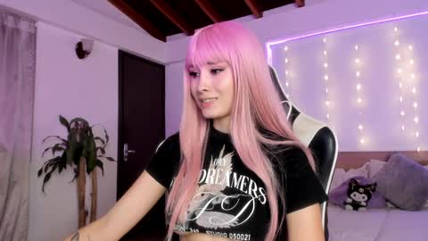 Snapshot of sweett_catt1 chatting on 12.27.24 Cat independent model online show from 12.27.24