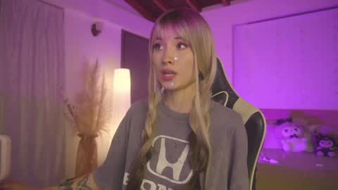 Snapshot of sweett_catt1 chatting on 03.05.25 Cat independent model online show from 03.05.25