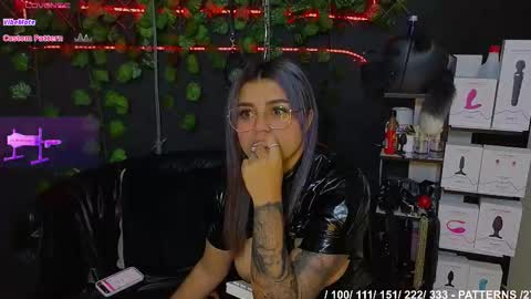Snapshot of sweett_mollyy chatting on 09.20.25 Molly - INDEPENDENT MODEL online show from 09.20.25