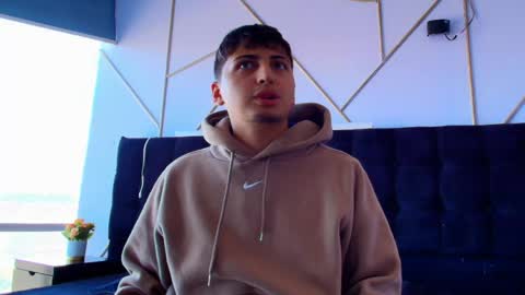 Sweett Sinn  online show from 04.12.26