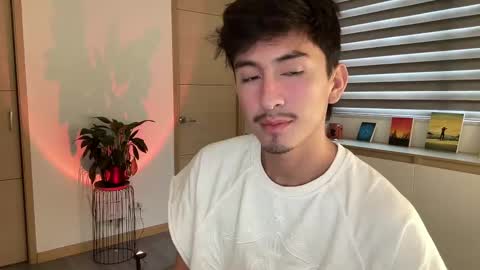 Snapshot of sweettaaron chatting on 10.17.25 Andy online show from 10.17.25