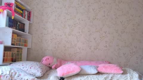 Lisa online show from 04.15.26