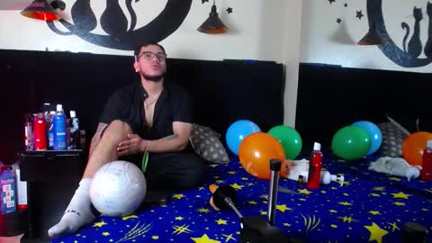 Jei  online show from 03.25.26