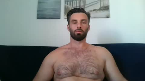 Snapshot of sweettom69 chatting on 06.18.26 Tom online show from 06.18.26
