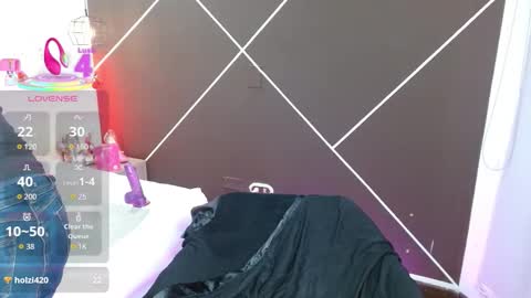 Scarlet online show from 10.22.25