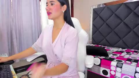 Snapshot of sweettyalondra chatting on 02.23.25 ALONDRA online show from 02.23.25