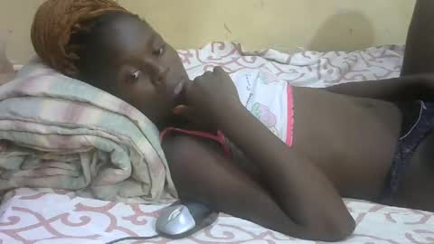 Snapshot of sweetvallerie chatting on 02.11.25 sweetvallerie online show from 02.11.25