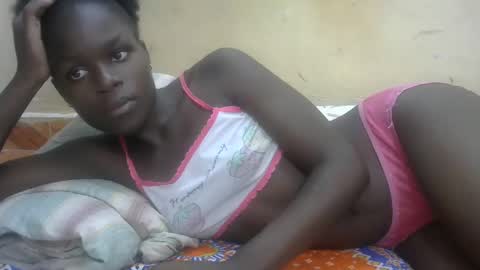 Snapshot of sweetvallerie chatting on 02.23.25 sweetvallerie online show from 02.23.25