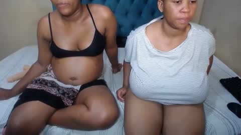 Snapshot of sweetwetebony2 chatting on 02.21.25 sweetwetebony2 online show from 02.21.25