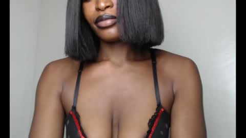 sweetxxboobsx online show from 11.04.25