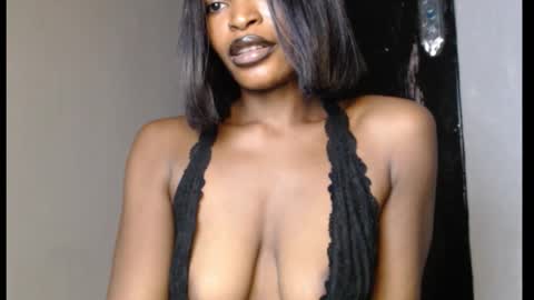 Snapshot of sweetxxboobsx chatting on 02.11.26 sweetxxboobsx online show from 02.11.26