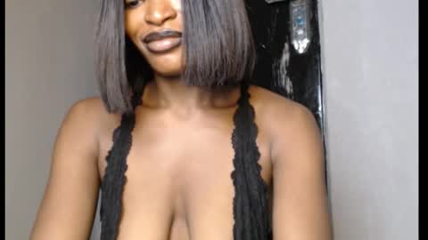 Snapshot of sweetxxboobsx chatting on 02.12.26 sweetxxboobsx online show from 02.12.26
