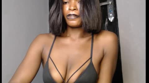 Snapshot of sweetxxboobsx chatting on 02.16.26 sweetxxboobsx online show from 02.16.26