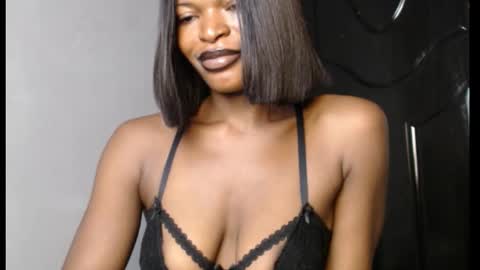 Snapshot of sweetxxboobsx chatting on 02.19.26 sweetxxboobsx online show from 02.19.26