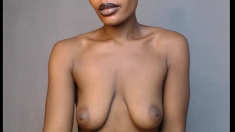 Snapshot of sweetxxboobsx chatting on 02.25.26 sweetxxboobsx online show from 02.25.26