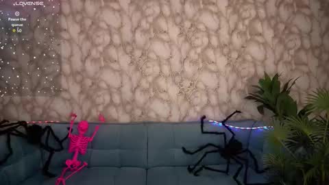 Snapshot of sweety_one_ chatting on 10.24.25 Sweety one online show from 10.24.25