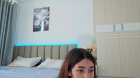 Vikky online show from 04.06.26