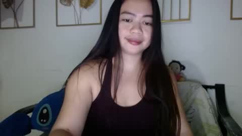 Snapshot of sweetyasian_ chatting on 09.30.25 stacey online show from 09.30.25