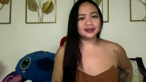 Snapshot of sweetyasian_ chatting on 10.15.25 stacey online show from 10.15.25