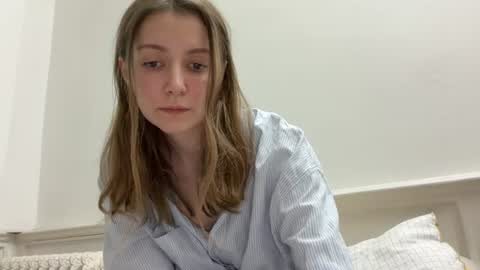 Snapshot of sweetyforever chatting on 07.28.26 Lily online show from 07.28.26
