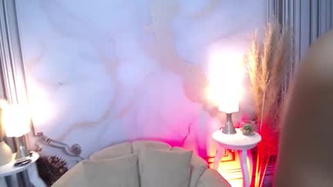 LAURA online show from 11.07.25