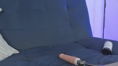 tina 3 online time from 9  to 4  online show from 02.09.25