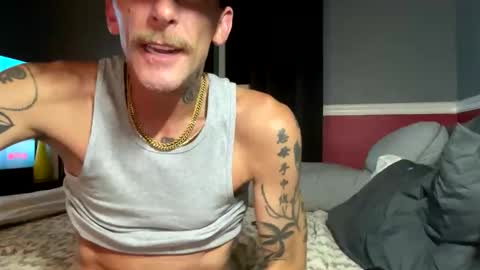 Snapshot of swfking chatting on 10.29.25 swfking online show from 10.29.25