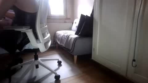 Swiss Couple online show from 02.16.25