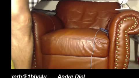 Snapshot of swolebbc chatting on 12.03.24 The DickGod online show from 12.03.24