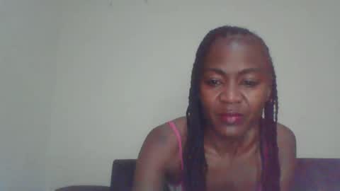 Snapshot of swtebony1 chatting on 10.16.25 ALICIA online show from 10.16.25