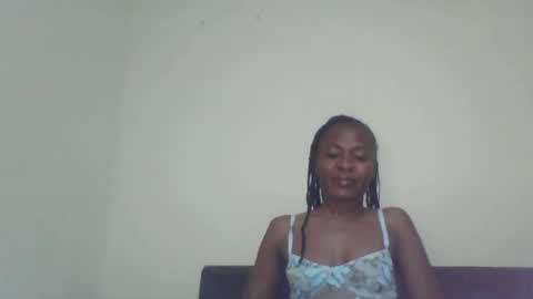 Snapshot of swtebony1 chatting on 10.27.25 ALICIA online show from 10.27.25
