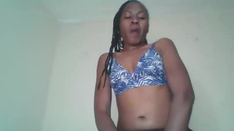 Snapshot of swtebony1 chatting on 11.27.25 ALICIA online show from 11.27.25