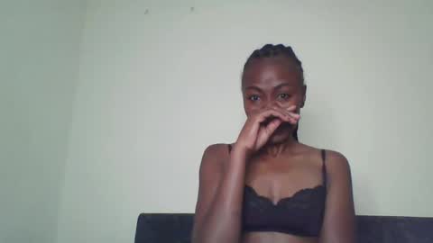 Snapshot of swtebony1 chatting on 01.07.26 ALICIA online show from 01.07.26