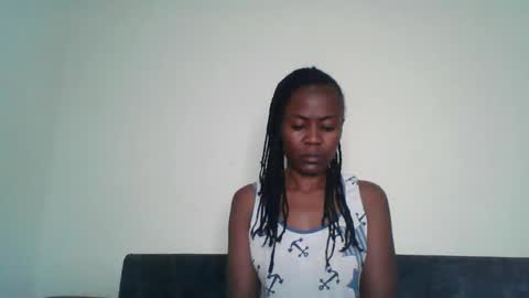 Snapshot of swtebony1 chatting on 06.04.26 ALICIA online show from 06.04.26