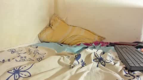 Snapshot of syd_achmed chatting on 11.21.25 Greg online show from 11.21.25