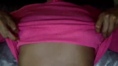 Snapshot of syiatonite chatting on 11.21.25 syiatonite online show from 11.21.25