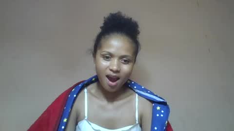 Snapshot of sylvaniah01 chatting on 07.10.26 sylvaniah01 online show from 07.10.26