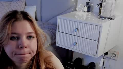 Snapshot of sylviarussell chatting on 12.30.24 Sylvia online show from 12.30.24