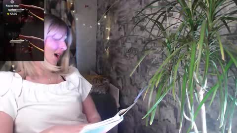 Sylvia online show from 12.04.25