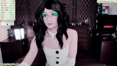 Sylvie online show from 01.25.25