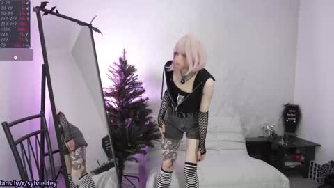 Sylvie online show from 11.29.25