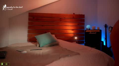 Lily online show from 11.23.25