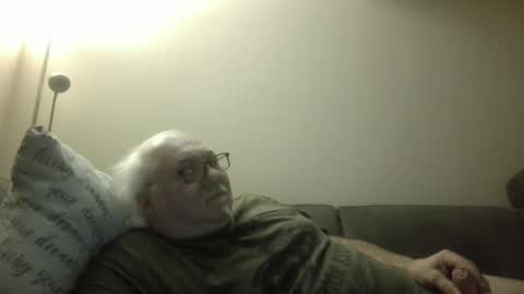 Snapshot of synek65 chatting on 12.15.24 synek65 online show from 12.15.24