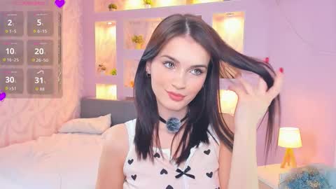 Snapshot of synne_glows chatting on 10.26.25 Eva online show from 10.26.25