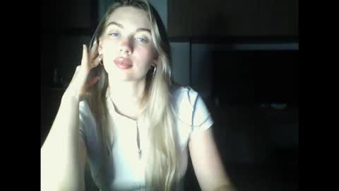 Snapshot of syrami chatting on 02.20.26 syrami online show from 02.20.26