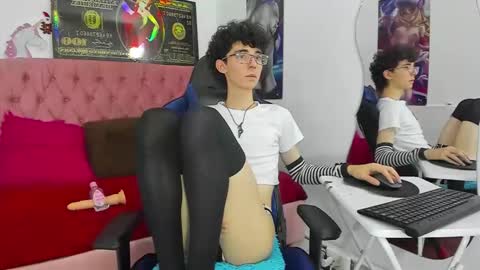 Snapshot of syriussz chatting on 01.18.26 Syriussz online show from 01.18.26