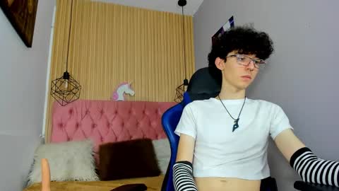 Snapshot of syriussz chatting on 02.09.26 Syriussz online show from 02.09.26