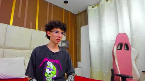 Snapshot of syriussz chatting on 02.27.26 Syriussz online show from 02.27.26