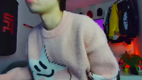 Snapshot of t0n3r chatting on 12.01.25 TONER online show from 12.01.25